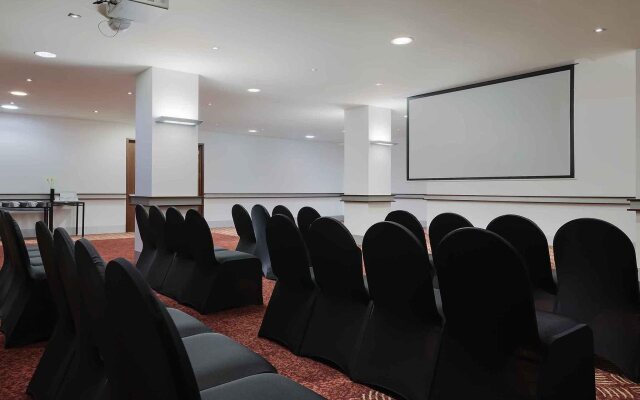 Pullman Auckland Hotel & Apartments