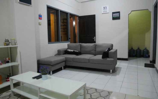 LINA Guest House – Lobby – Yogyakarta