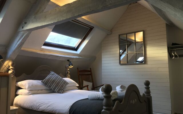 Bear With Rooms