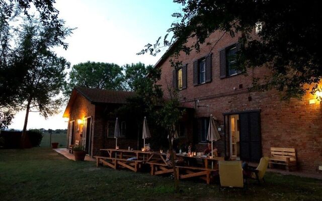 Tuscany Working Hostel