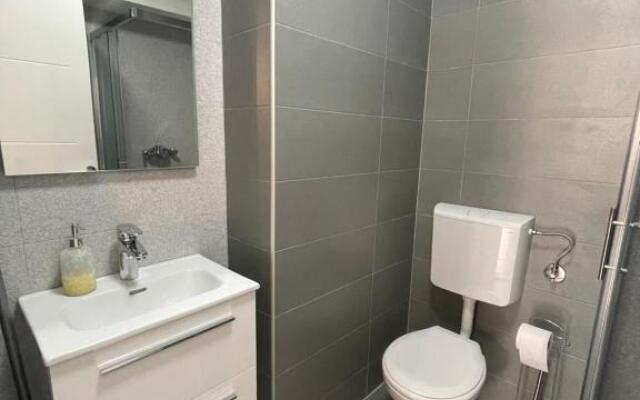 Apartment Diamond -modern and lovely seaside studio apartment