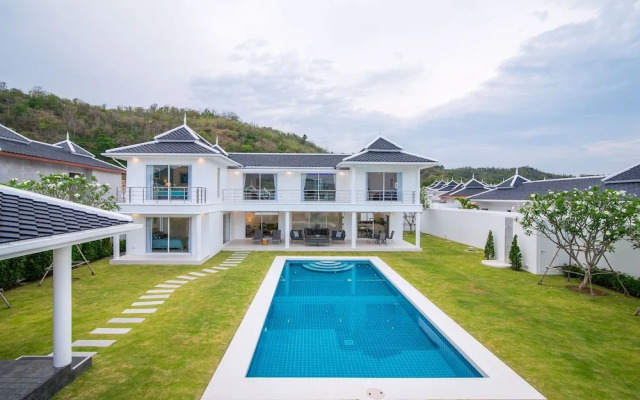 Luxury Modern 4 Bedroom Pool Villa - Fh206