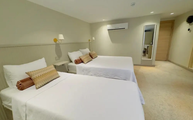 Dove Hotel
