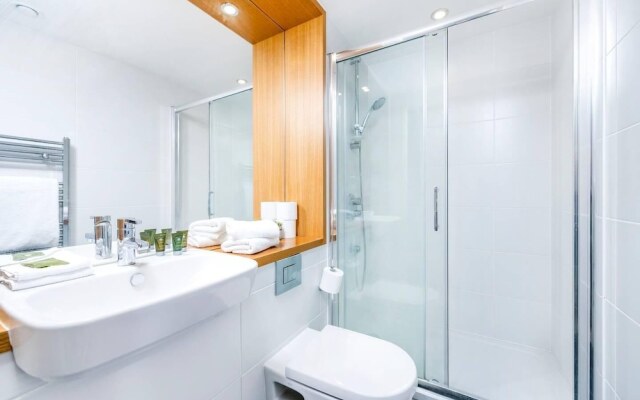 Modern 2br East London Flat