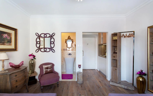 NEW, Stylish and modern central Studio, FREE parking