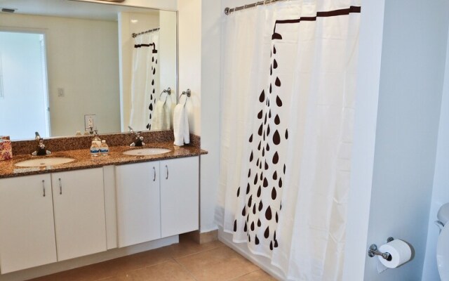 One Broadway Luxury Suites Downtown