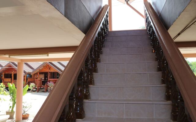 Sunee Resort Laem Mae Phim