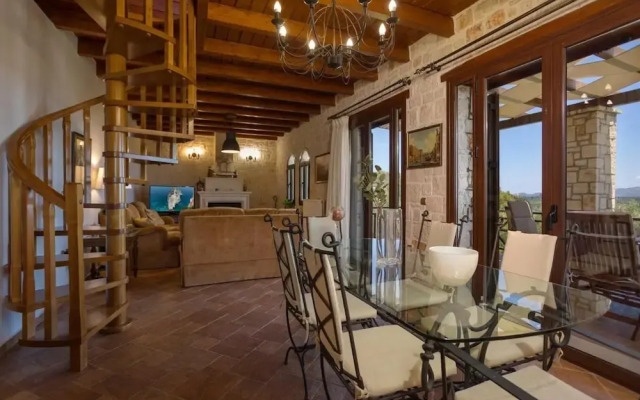 Paradise Home - On the Hill - Paradise Home - On the Hill