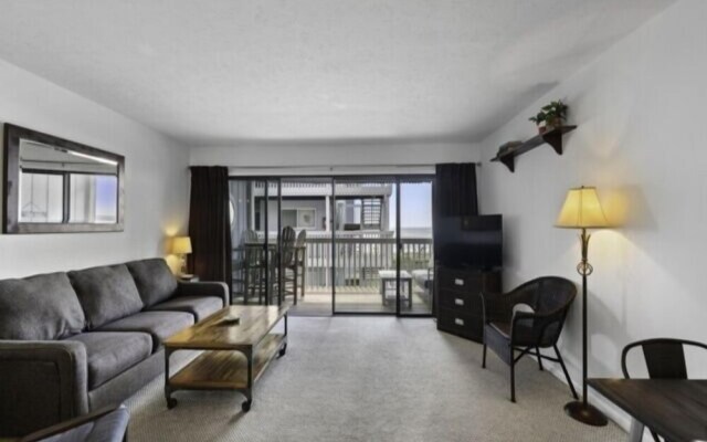 Pura Vida Pure Life - Expansive Views Of The Ocean And Wide Sandy Beach 1 Bedroom Condo by RedAwning