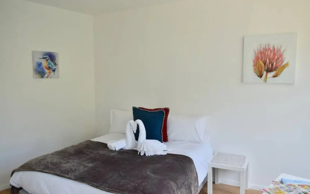 1 Bedroom Disa Park Studio in Vredehoek