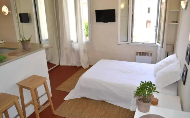 Place des Cardeurs Apartment