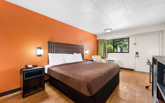 Motel 6 Charlotte NC Airport