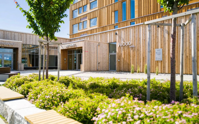 Wood Hotel by Frich's