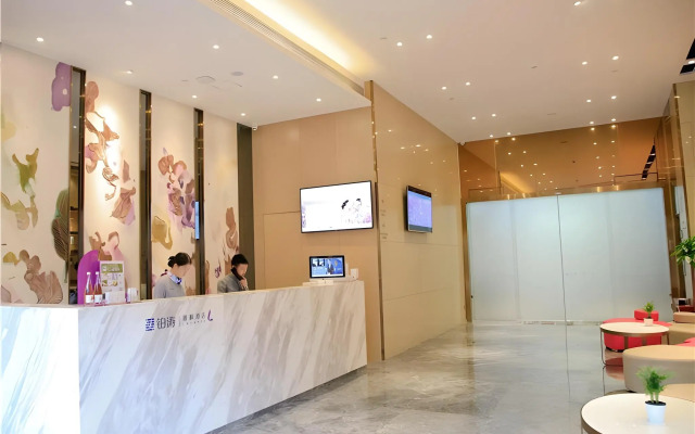 Lavande Hotel (Shenzhen Longgang Henggang Metro Station)