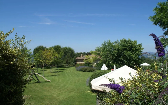 Holiday Home in Montone With Pool & Garden