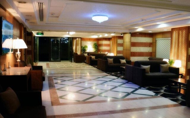 Al-Andalus Palace Golden قصر الاندلس الذهبى