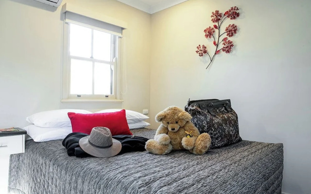 Prince of Wales Motel