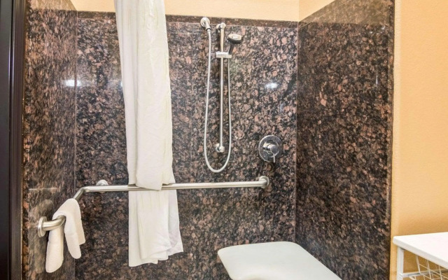 Spark by Hilton Amarillo Western Plaza