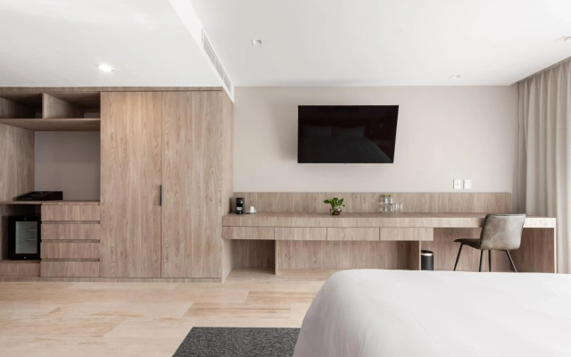 Hotel Elements by Marquis