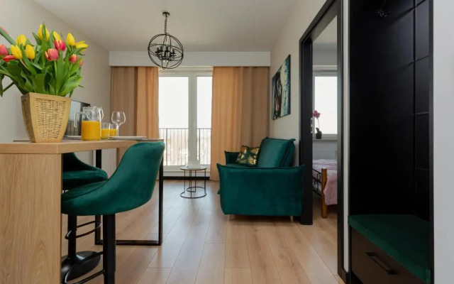 Home Factory Estate Praga Kotsisa by Renters