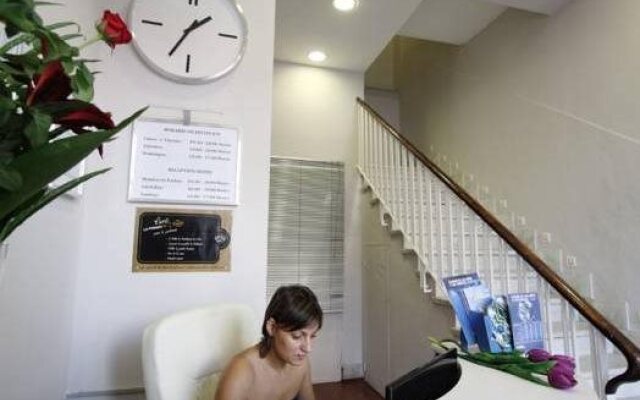 Dormavalencia Hostel Regne