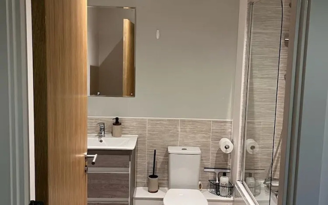 2 Bed Apartment in Salford