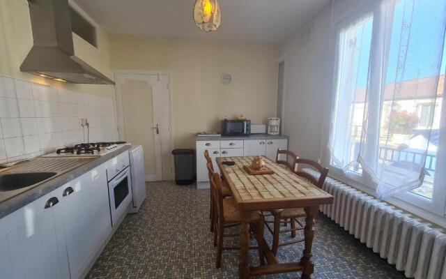 Gîte Châteauroux 3 pièces 4 personnes FR 1 591 59