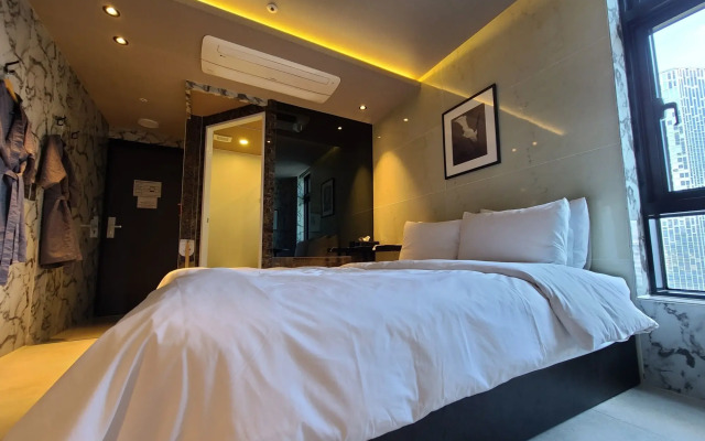 MG Hotel Jonggak