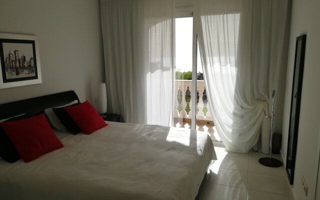 Luxe Apt In Los Cristianos