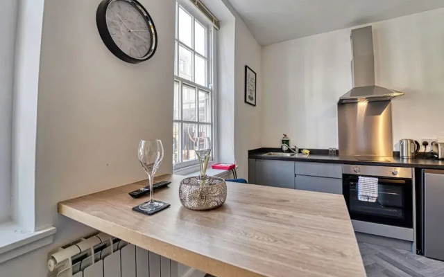 Host Stay Hills Apartment