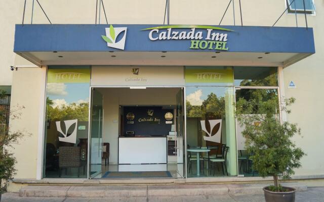 Hotel Calzada Inn