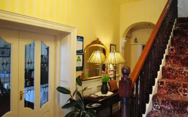 Tinsley House Bed & Breakfast