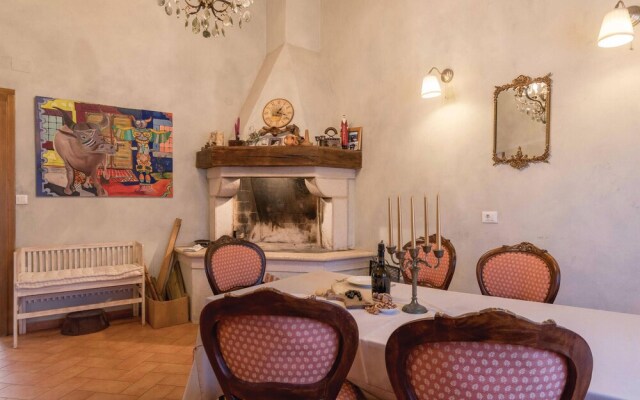 Nice Home in Liznjan With Wifi and 4 Bedrooms