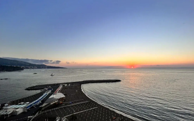 Sorrento Sunset Home