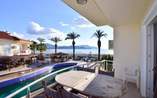 Sunset Beach Club Aqualettings Lighthouse 33