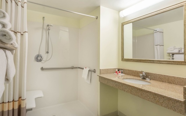 Ramada Plaza by Wyndham Virginia Beach Oceanfront