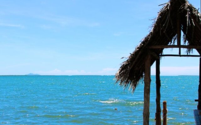 Palmlea Farms Lodge and Bures Villas
