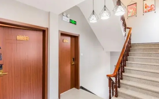 Jingmi Tianxiang Hostel