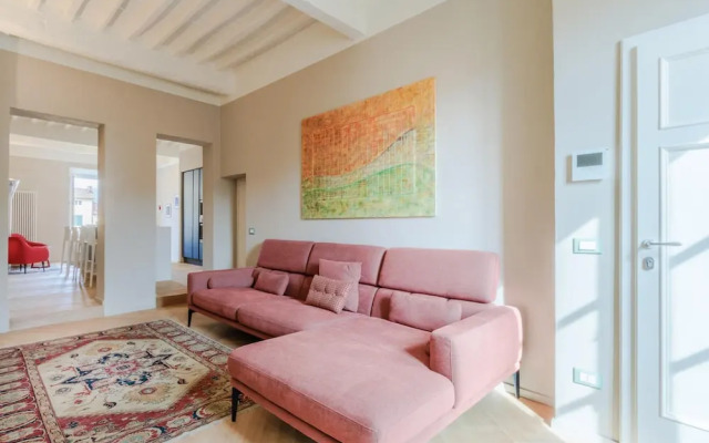 Casa Pino in Lucca With 2 Bedrooms and 2 Bathrooms