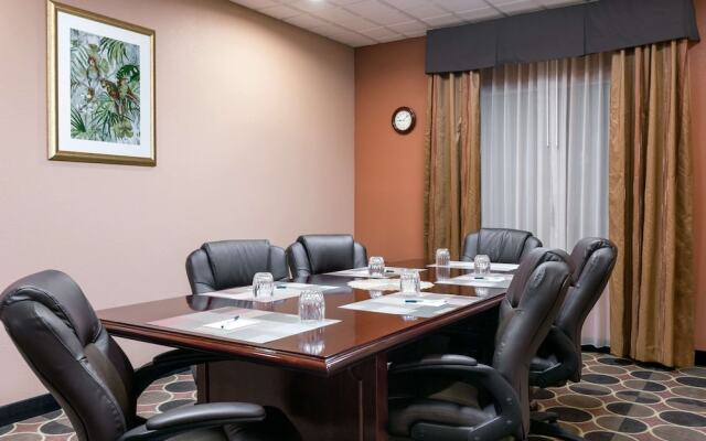 Wingate by Wyndham Athens Near Downtown