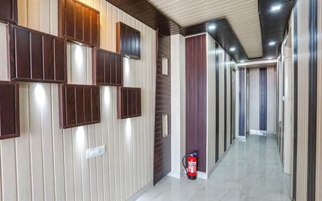 Fabhotel Jms Residency