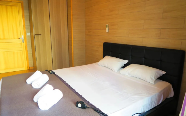 Park Promenade Terrasse by Nestor&Jeeves