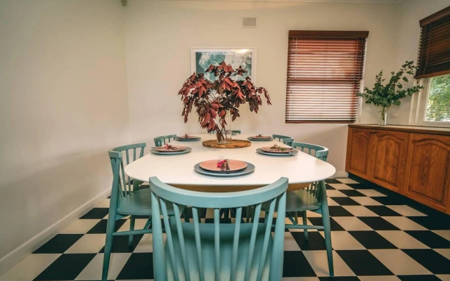 Treasure on Bagot-Free Wifi/Netflix-Close to CBD