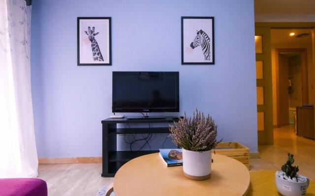 Two bedroom stylish studio, 5 minutes walk from the beach