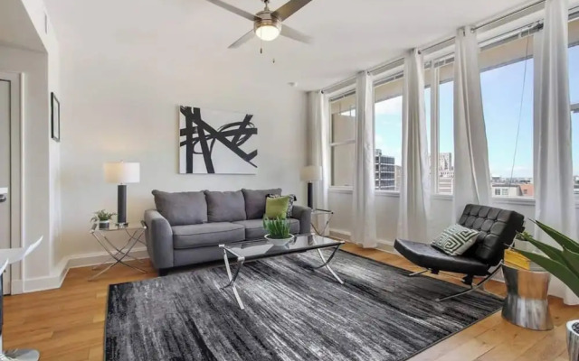 Stylish NOLA condos at 925 Common St