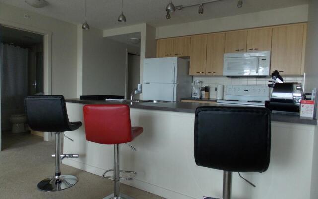 FastLane Suites Rouleau North