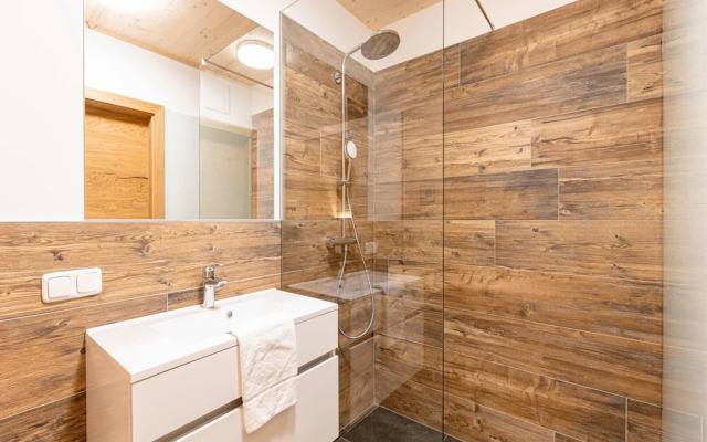 Attractive Apartment With Sauna