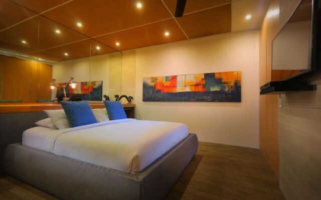 Clio Apartments