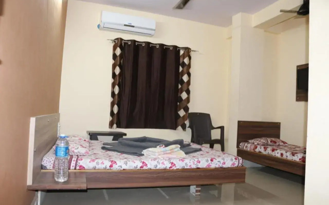 Hotel Laxmi Sadan