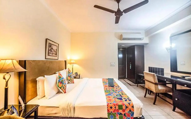 Fabhotel Bmk Grand
